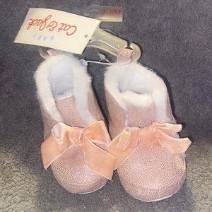 BRAND NEW pink baby girl winter booties
